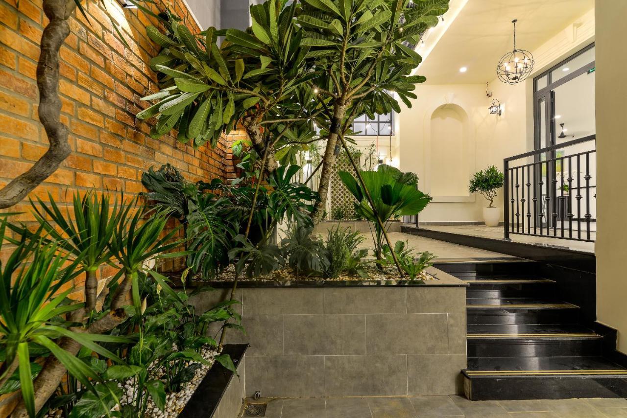 Cozrum Homes The Gallery Residence Cidade de Ho Chi Minh Exterior foto