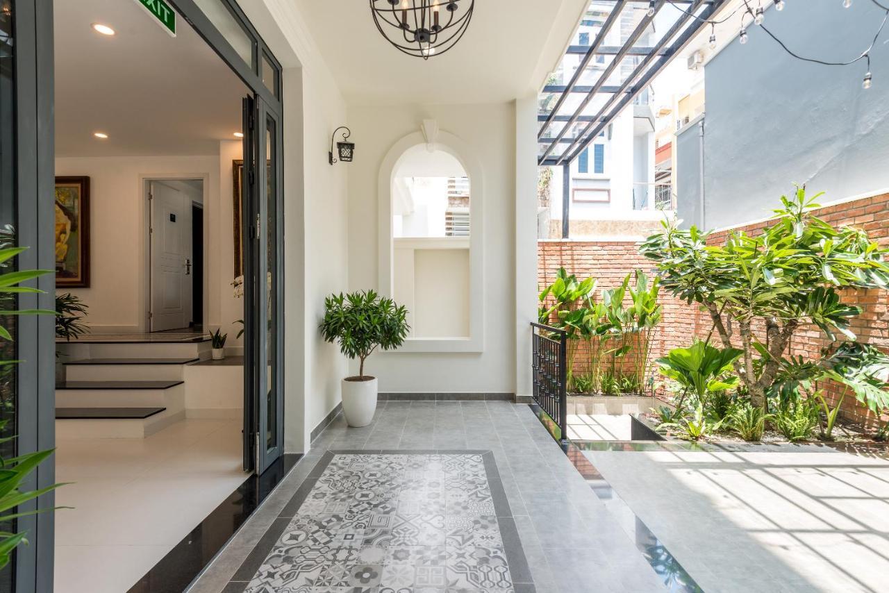 Cozrum Homes The Gallery Residence Cidade de Ho Chi Minh Exterior foto